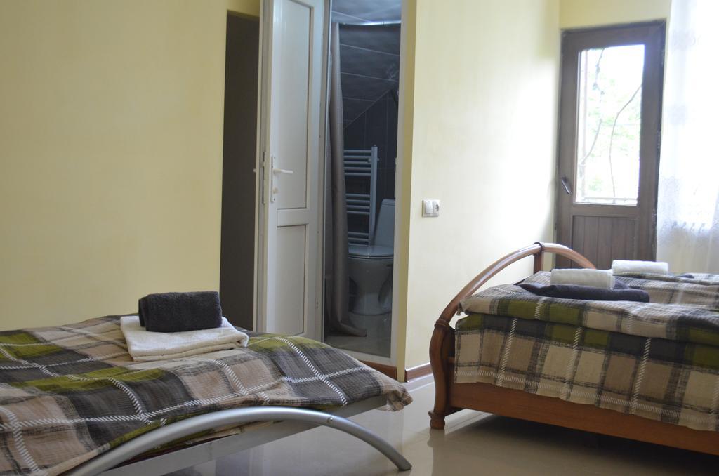 Alex'S Cosy Guesthouse Tbilisi Buitenkant foto