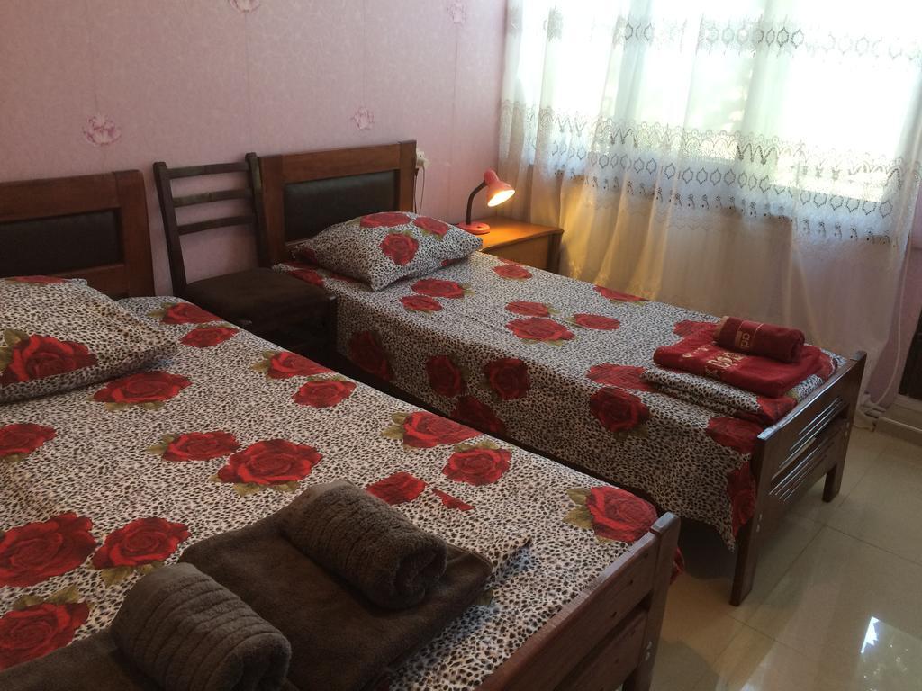 Alex'S Cosy Guesthouse Tbilisi Buitenkant foto