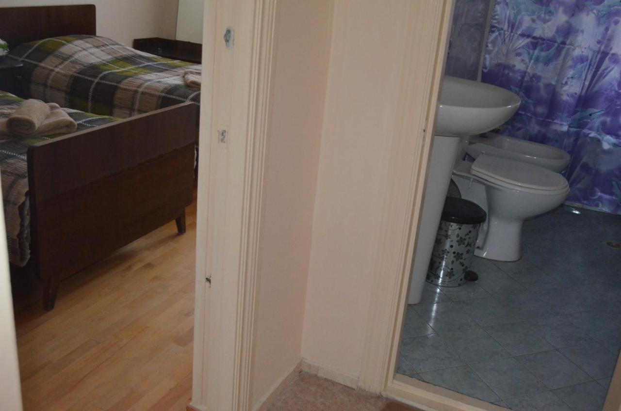 Alex'S Cosy Guesthouse Tbilisi Kamer foto