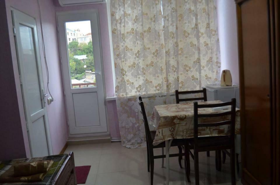 Alex'S Cosy Guesthouse Tbilisi Buitenkant foto